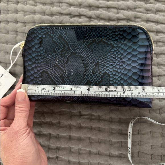 Ted Baker Make-Up Case - Picture 6 of 7